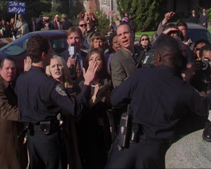 Charmed-Online-dot-322AllHellBreaksLoose1671.jpg