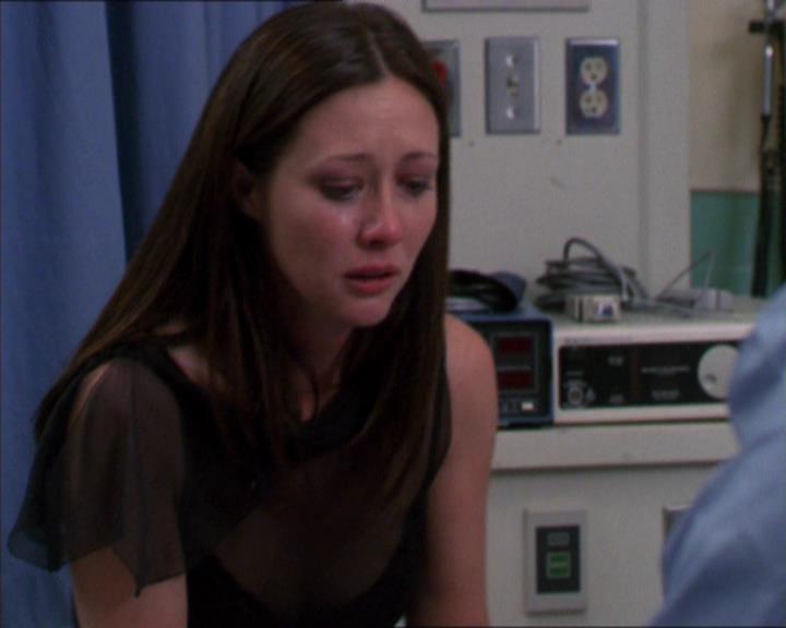 Charmed-Online-dot-322AllHellBreaksLoose1792.jpg