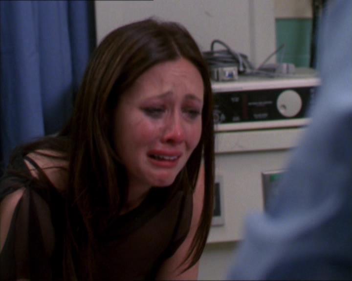 Charmed-Online-dot-322AllHellBreaksLoose1825.jpg