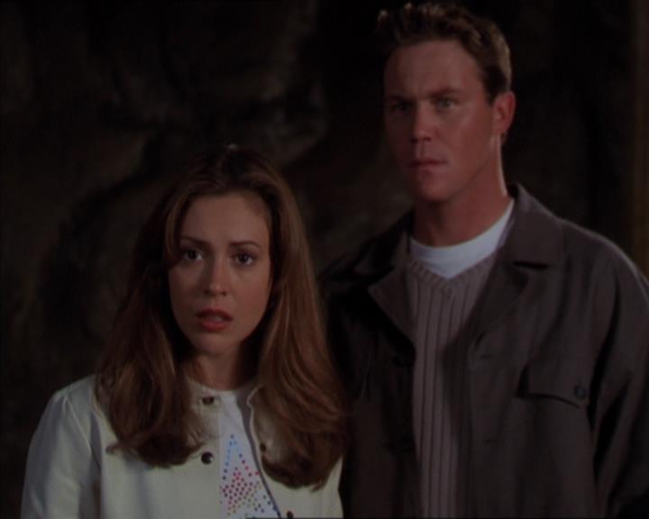 Charmed-Online-dot-322AllHellBreaksLoose1944.jpg