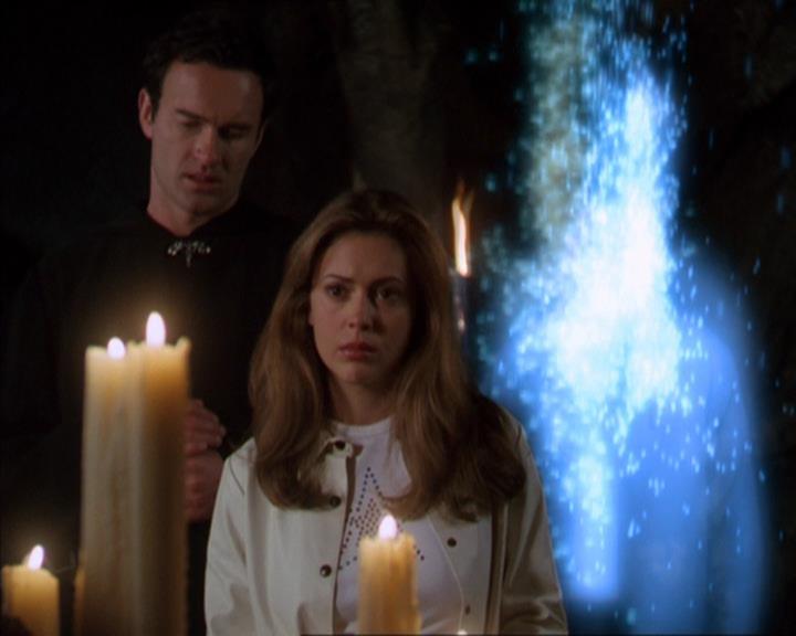 Charmed-Online-dot-322AllHellBreaksLoose2077.jpg