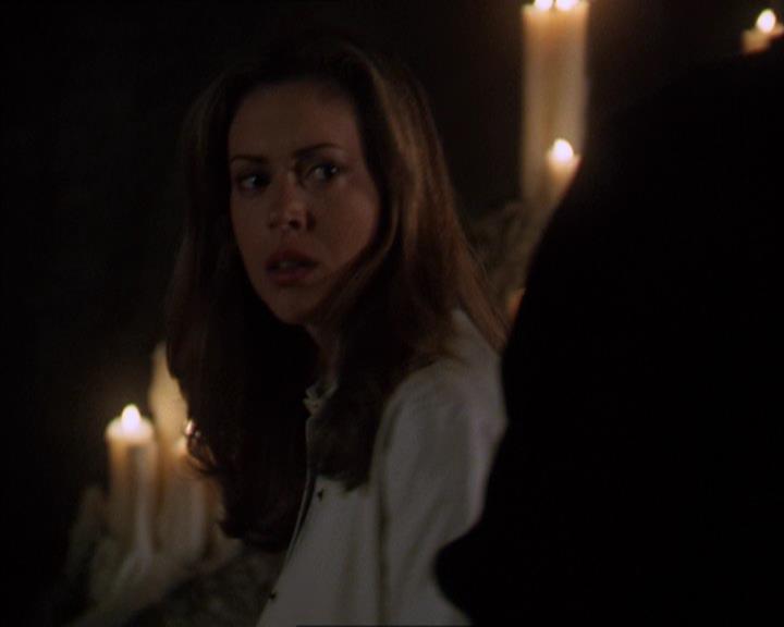 Charmed-Online-dot-322AllHellBreaksLoose2083.jpg