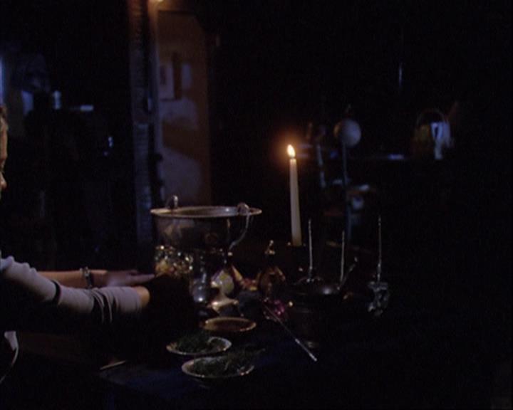 Charmed-Online_dot_net-4x01-2CharmedAgain0002.jpg