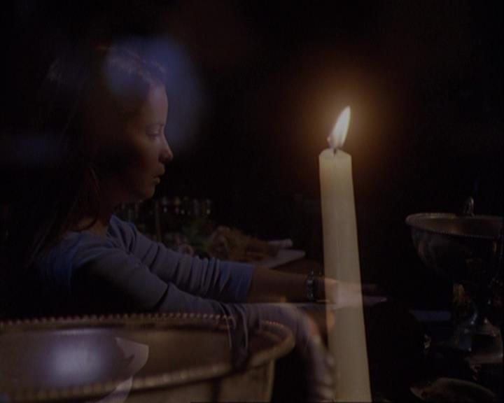 Charmed-Online_dot_net-4x01-2CharmedAgain0010.jpg