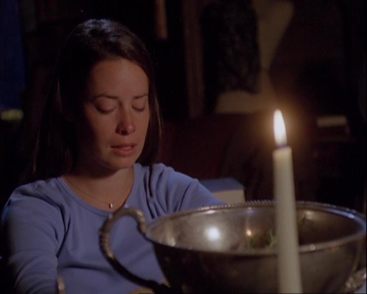 Charmed-Online_dot_net-4x01-2CharmedAgain0024.jpg