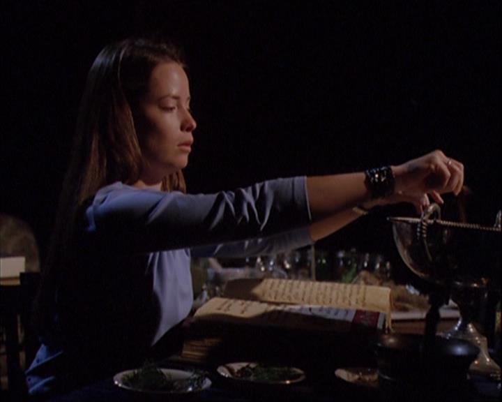 Charmed-Online_dot_net-4x01-2CharmedAgain0030.jpg
