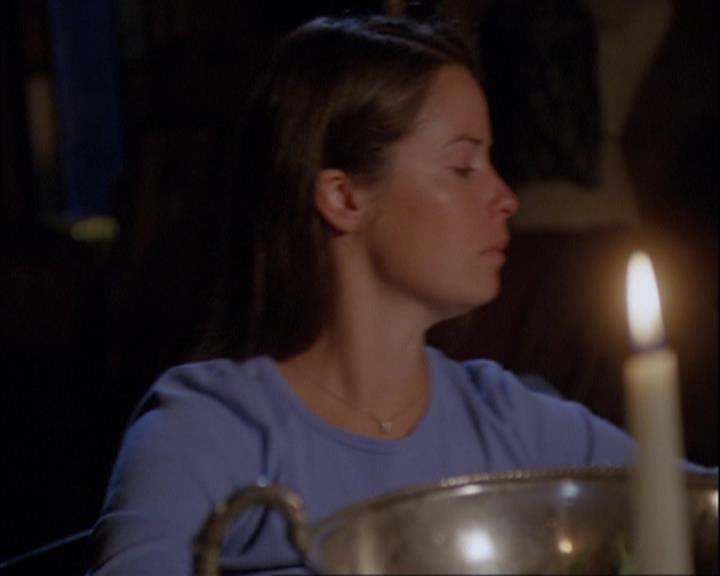 Charmed-Online_dot_net-4x01-2CharmedAgain0034.jpg