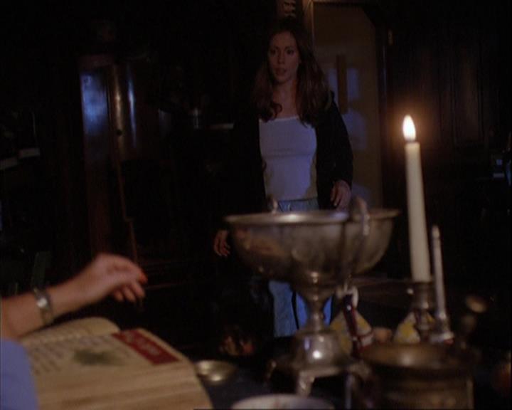 Charmed-Online_dot_net-4x01-2CharmedAgain0070.jpg