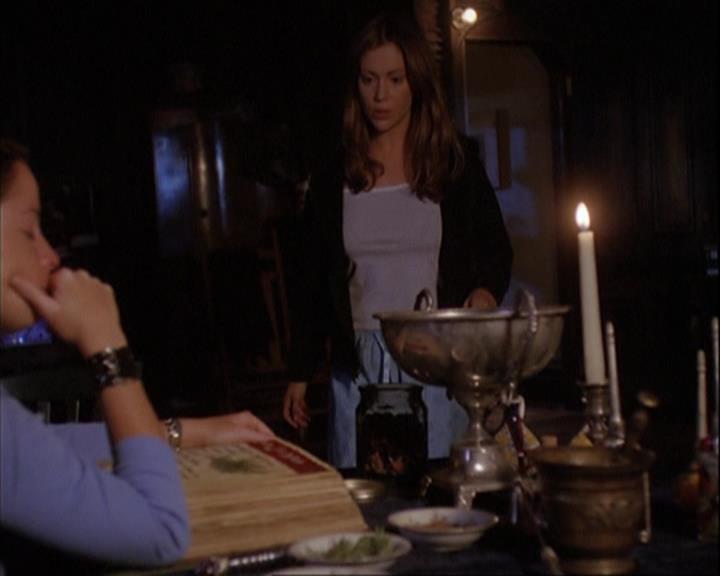 Charmed-Online_dot_net-4x01-2CharmedAgain0071.jpg