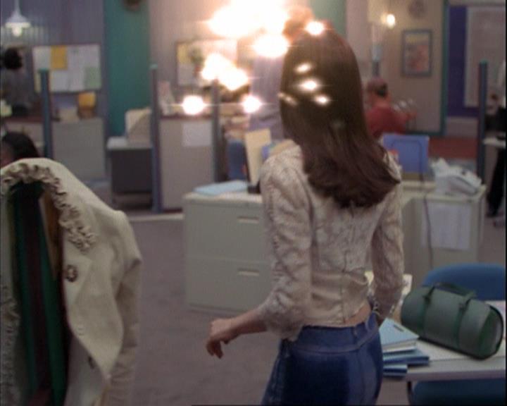 Charmed-Online_dot_net-4x01-2CharmedAgain0184.jpg