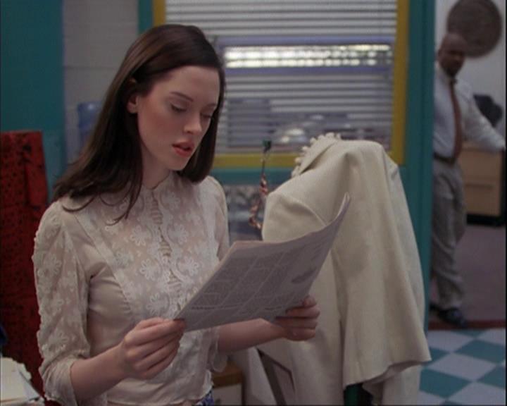 Charmed-Online_dot_net-4x01-2CharmedAgain0197.jpg