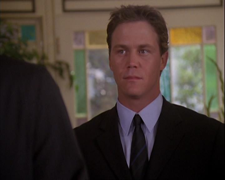 Charmed-Online_dot_net-4x01-2CharmedAgain0298.jpg