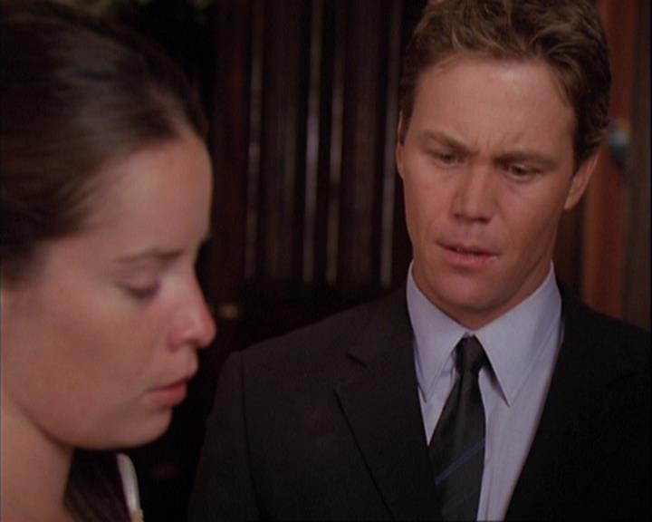 Charmed-Online_dot_net-4x01-2CharmedAgain0442.jpg