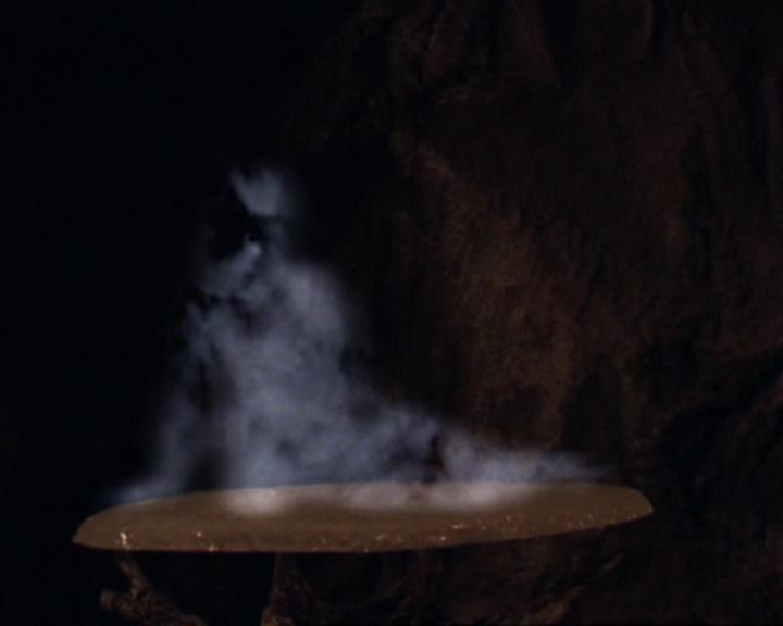 Charmed-Online_dot_net-4x01-2CharmedAgain0503.jpg