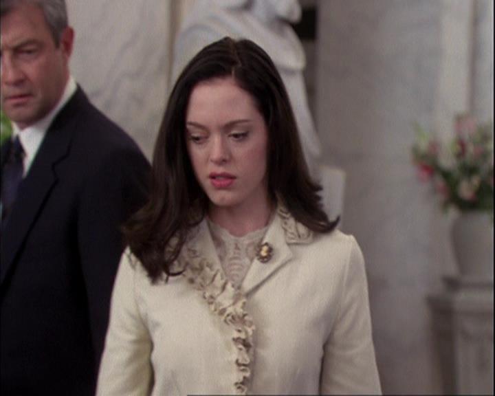 Charmed-Online_dot_net-4x01-2CharmedAgain0713.jpg