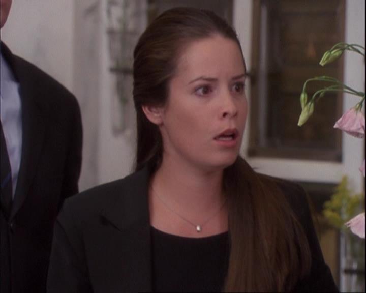 Charmed-Online_dot_net-4x01-2CharmedAgain0737.jpg