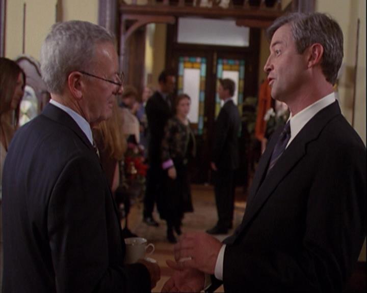 Charmed-Online_dot_net-4x01-2CharmedAgain0908.jpg