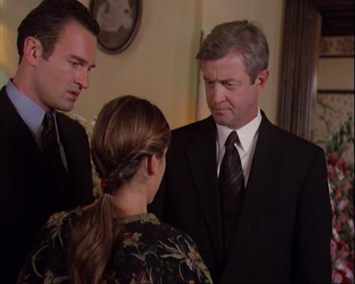 Charmed-Online_dot_net-4x01-2CharmedAgain0917.jpg