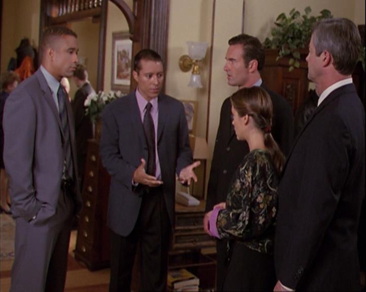 Charmed-Online_dot_net-4x01-2CharmedAgain0929.jpg