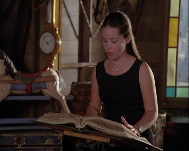 Charmed-Online_dot_net-4x01-2CharmedAgain0996.jpg