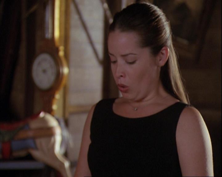 Charmed-Online_dot_net-4x01-2CharmedAgain1004.jpg