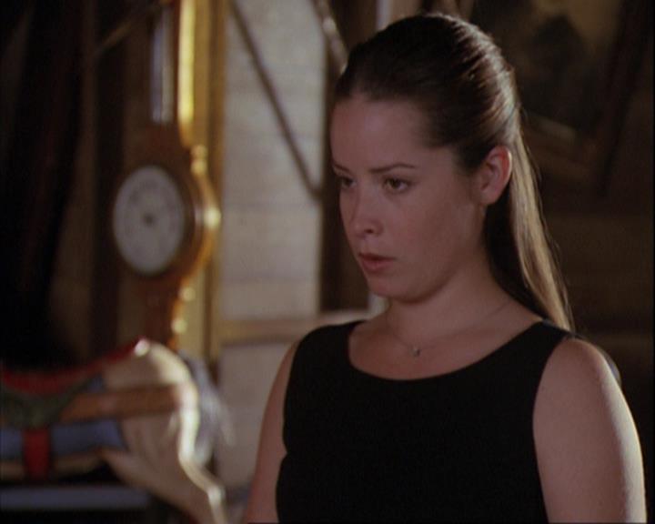 Charmed-Online_dot_net-4x01-2CharmedAgain1008.jpg