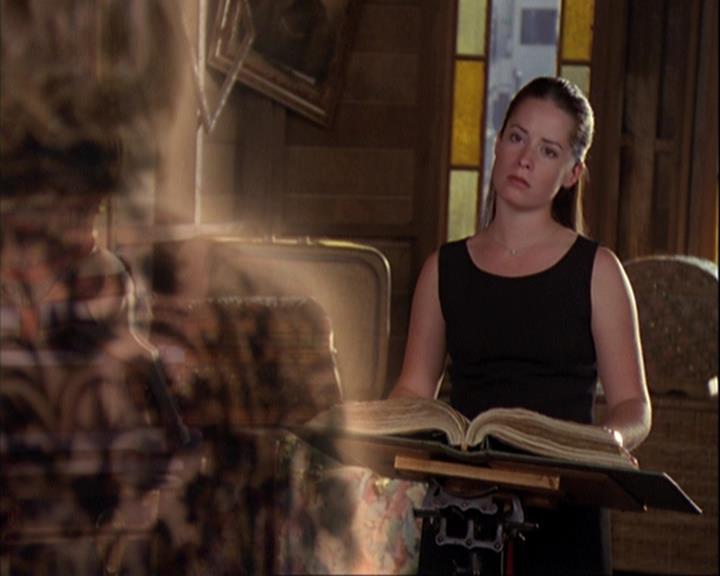 Charmed-Online_dot_net-4x01-2CharmedAgain1013.jpg