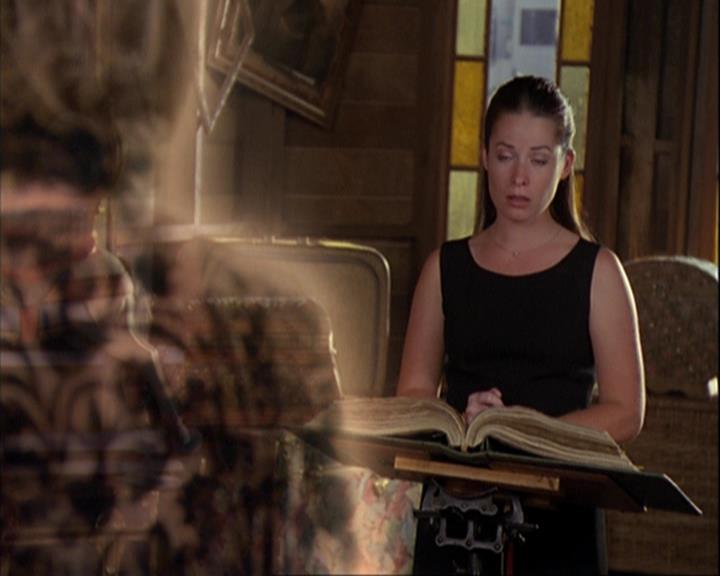 Charmed-Online_dot_net-4x01-2CharmedAgain1051.jpg