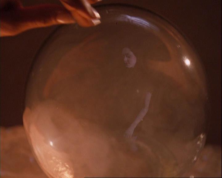 Charmed-Online_dot_net-4x01-2CharmedAgain1127.jpg
