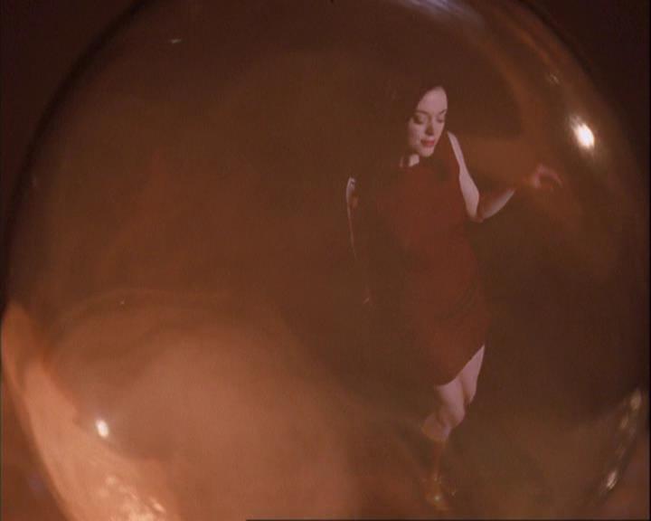 Charmed-Online_dot_net-4x01-2CharmedAgain1129.jpg