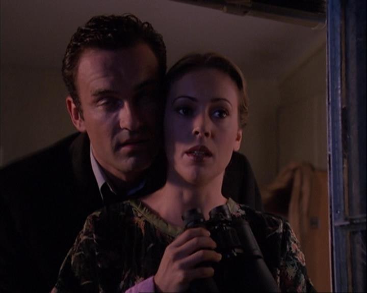 Charmed-Online_dot_net-4x01-2CharmedAgain1364.jpg