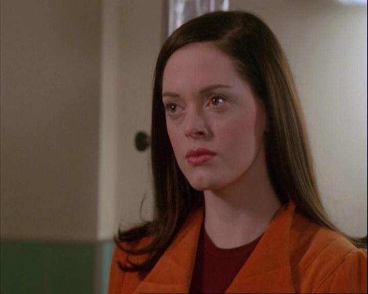 Charmed-Online_dot_net-4x01-2CharmedAgain1713.jpg