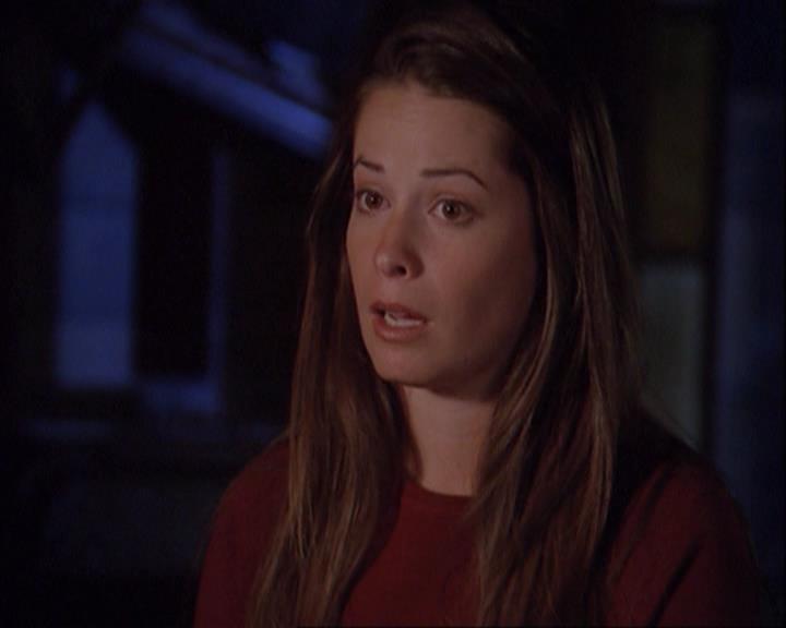 Charmed-Online_dot_net-4x01-2CharmedAgain1868.jpg