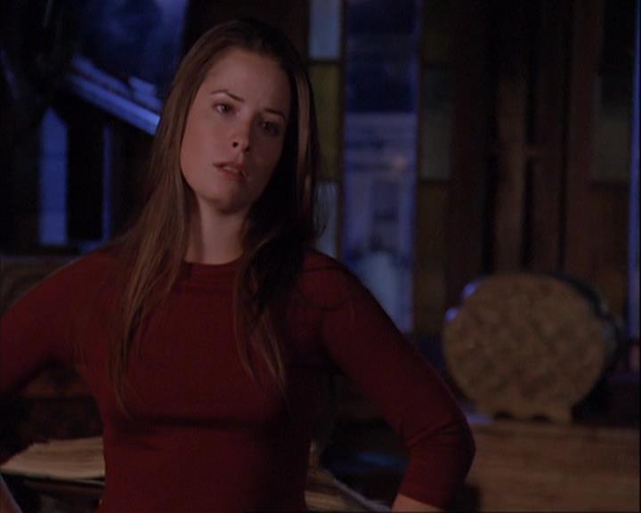 Charmed-Online_dot_net-4x01-2CharmedAgain2118.jpg
