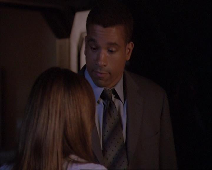 Charmed-Online_dot_net-4x01-2CharmedAgain2123.jpg