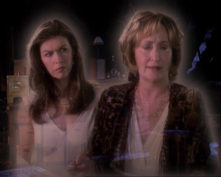 Charmed-Online_dot_net-4x01-2CharmedAgain2151.jpg