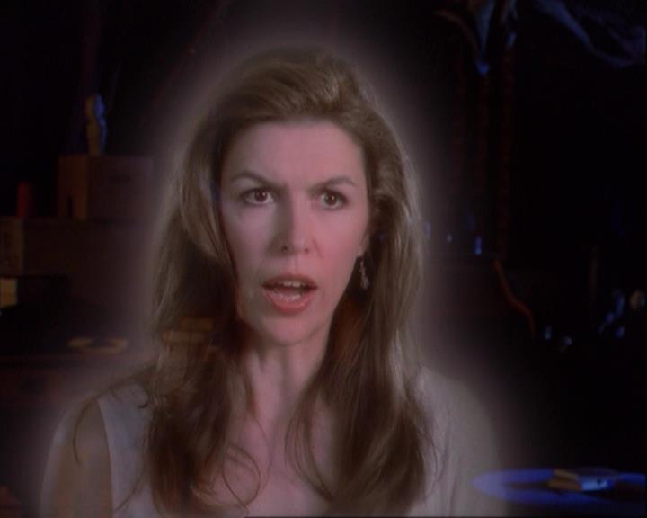 Charmed-Online_dot_net-4x01-2CharmedAgain2223.jpg