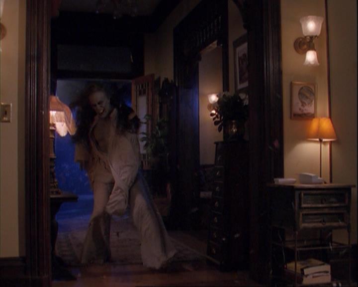 Charmed-Online_dot_net-4x01-2CharmedAgain2318.jpg
