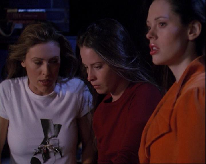 Charmed-Online_dot_net-4x01-2CharmedAgain2371.jpg