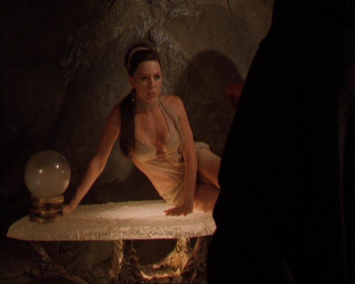Charmed-Online_dot_net-4x01-2CharmedAgain2407.jpg