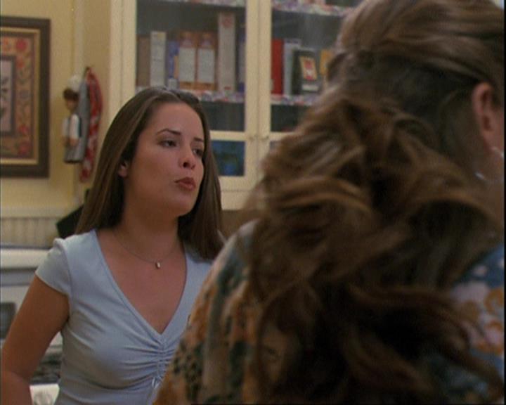 Charmed-Online_dot_net-4x01-2CharmedAgain2567.jpg