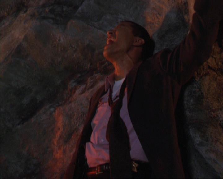 Charmed-Online_dot_net-4x01-2CharmedAgain2851.jpg