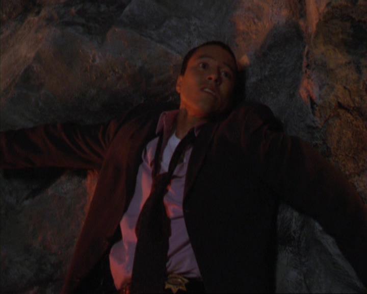 Charmed-Online_dot_net-4x01-2CharmedAgain2858.jpg