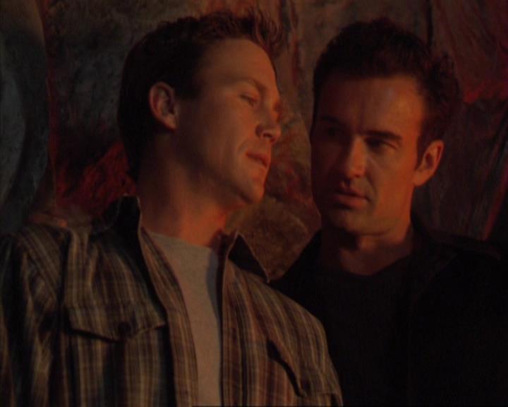 Charmed-Online_dot_net-4x01-2CharmedAgain2883.jpg