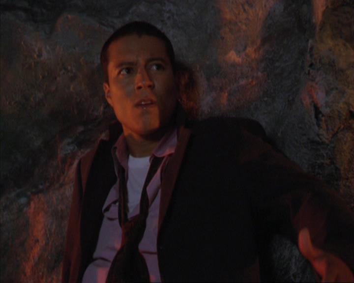 Charmed-Online_dot_net-4x01-2CharmedAgain2903.jpg