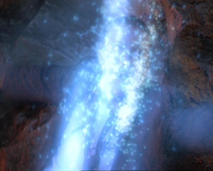 Charmed-Online_dot_net-4x01-2CharmedAgain2907.jpg