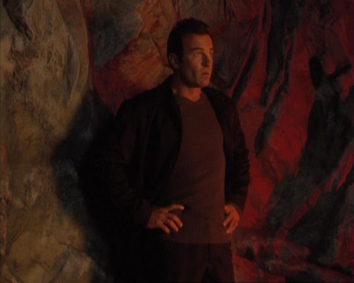 Charmed-Online_dot_net-4x01-2CharmedAgain2910.jpg