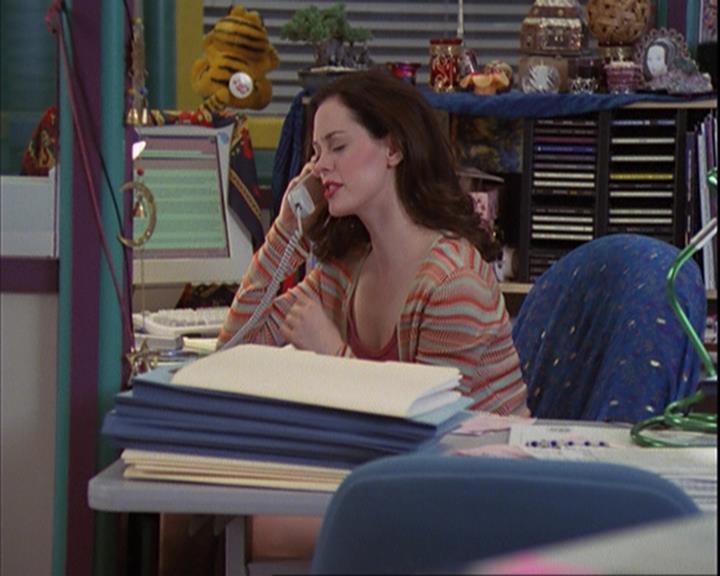 Charmed-Online_dot_net-4x01-2CharmedAgain2915.jpg