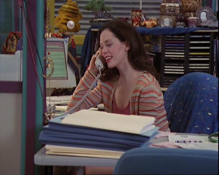 Charmed-Online_dot_net-4x01-2CharmedAgain2917.jpg
