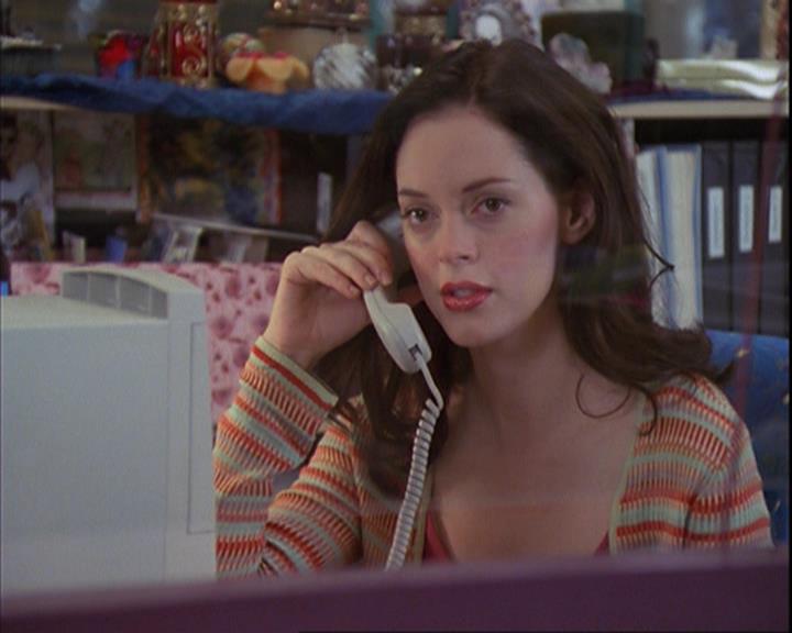 Charmed-Online_dot_net-4x01-2CharmedAgain2934.jpg